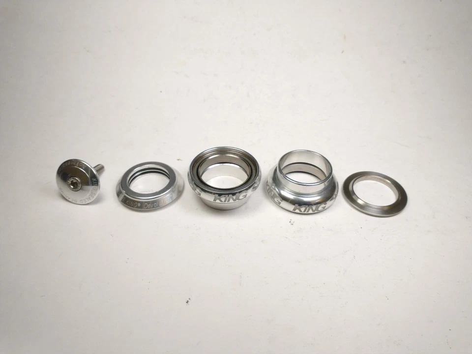 Chris King 1-1/8" a 1-3/16" Devolution NoThreadset - Plateado  Foto 2 de 4