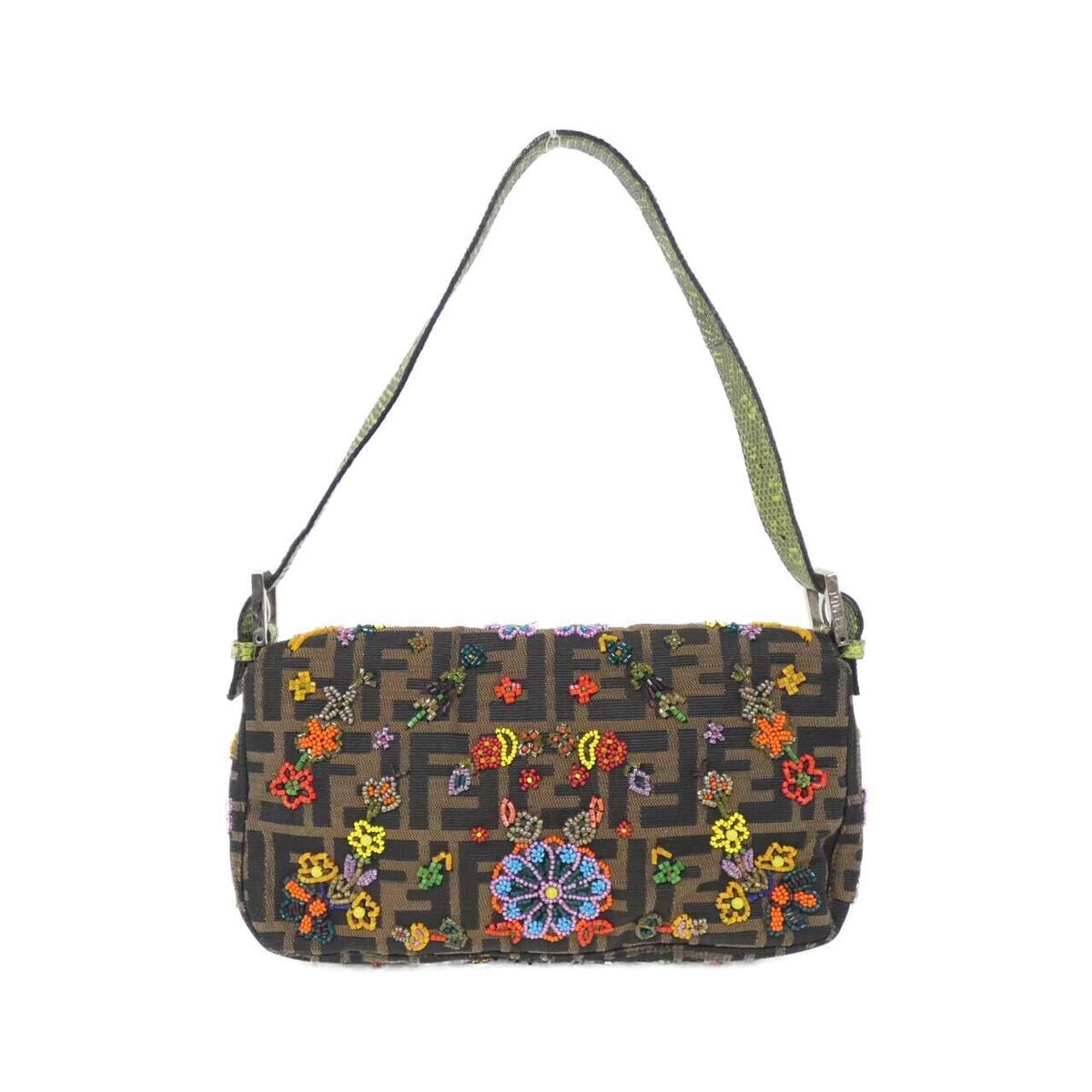 Authentic FENDI Baguette 26424 Shoulder bag #260-007-490 Authentic FENDI Baguette 26424 Shoulder bag #260-007-490