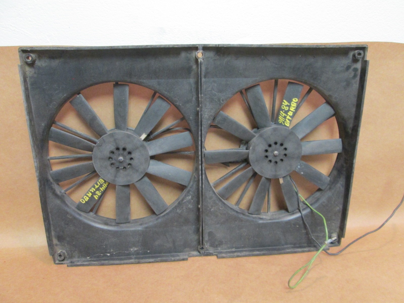 Maserati Bi Turbo - Radiator Fan Motor Conveyor # 323356105