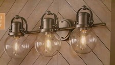 NIB: Nice Bathroom 24"-W 3-Lite VANITY Wall LIGHT w/ CLEAR GLASS GLOBE Shade