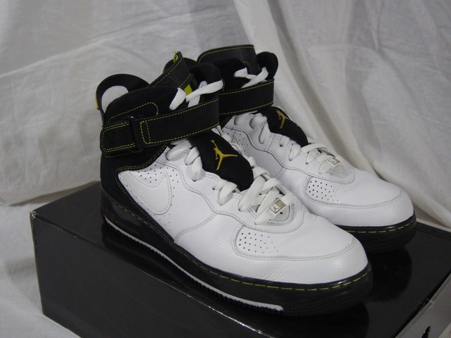 tenis air force jordan