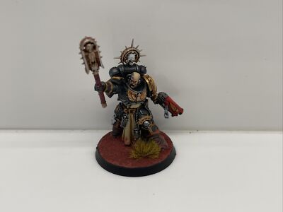 Warhammer 40k Primaris Chaplain bemalt Space Marines Games Workshop