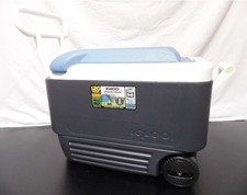 igloo maxcold island breeze 62 quart roller cooler