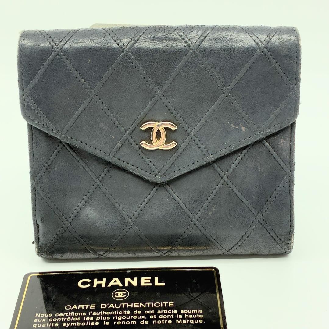 CHANEL A1327D3 Bi-fold Wallet in Black Caviar Leather