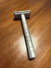Safety Razor Henson AL13 Mild Aluminum Double Edge Safety Razor, Used With Box