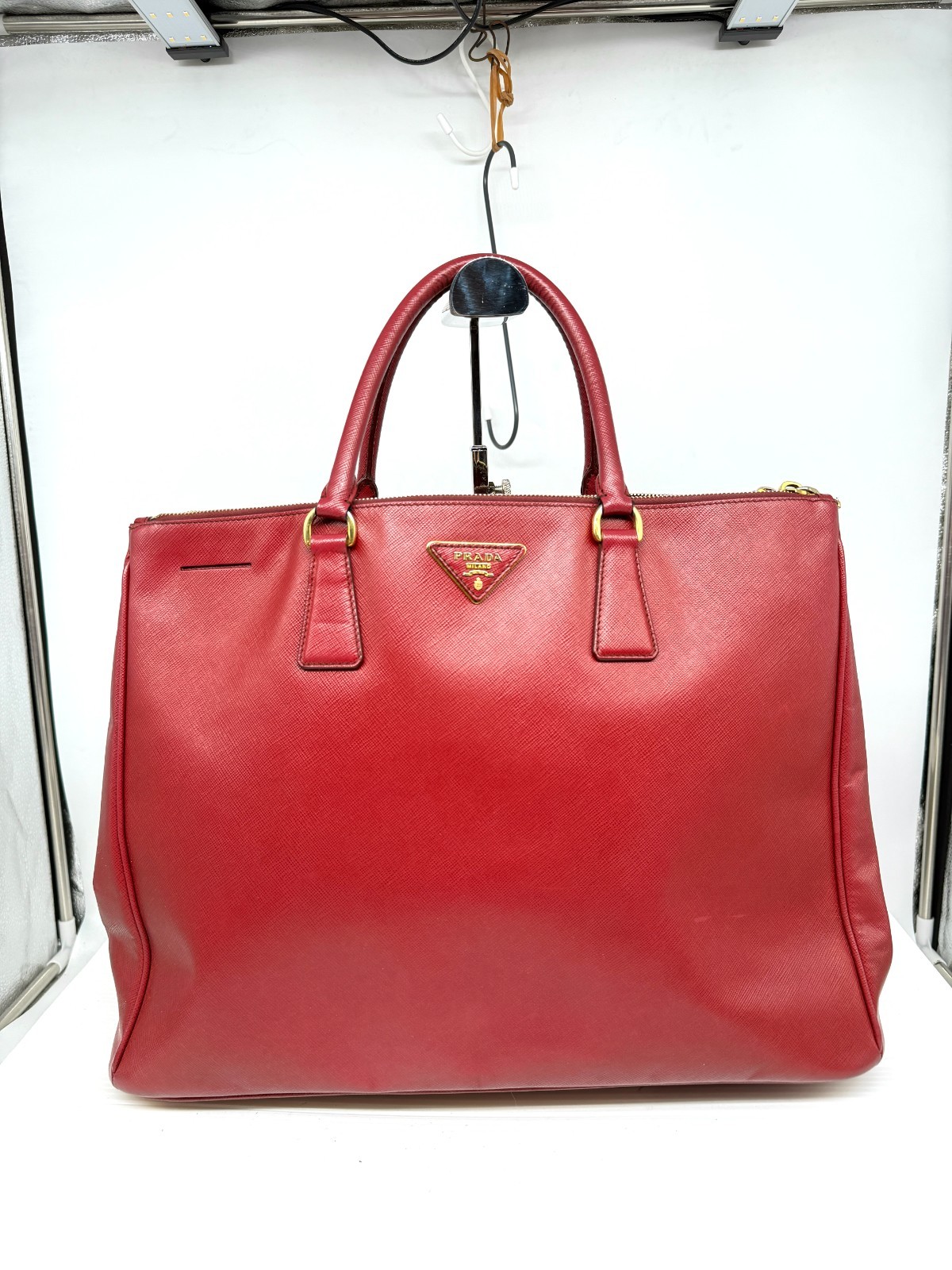 PRADA Lux Zip ClosureTote Large Red Leather O-1189