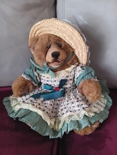 Vintage Hosung Bear Puppet