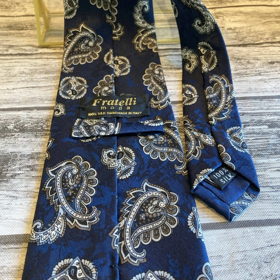 Fratelli Moda 真丝领带纯色海军蓝佩斯利 — 第 3/4 张图片