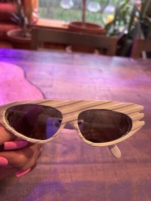 Gafas de sol retro Punk Devo blancas - Imagen 1 de 4