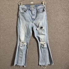 Levis Premium Women  s Size 31x30 Light Wash High Waisted 70's High Flare Jeanss