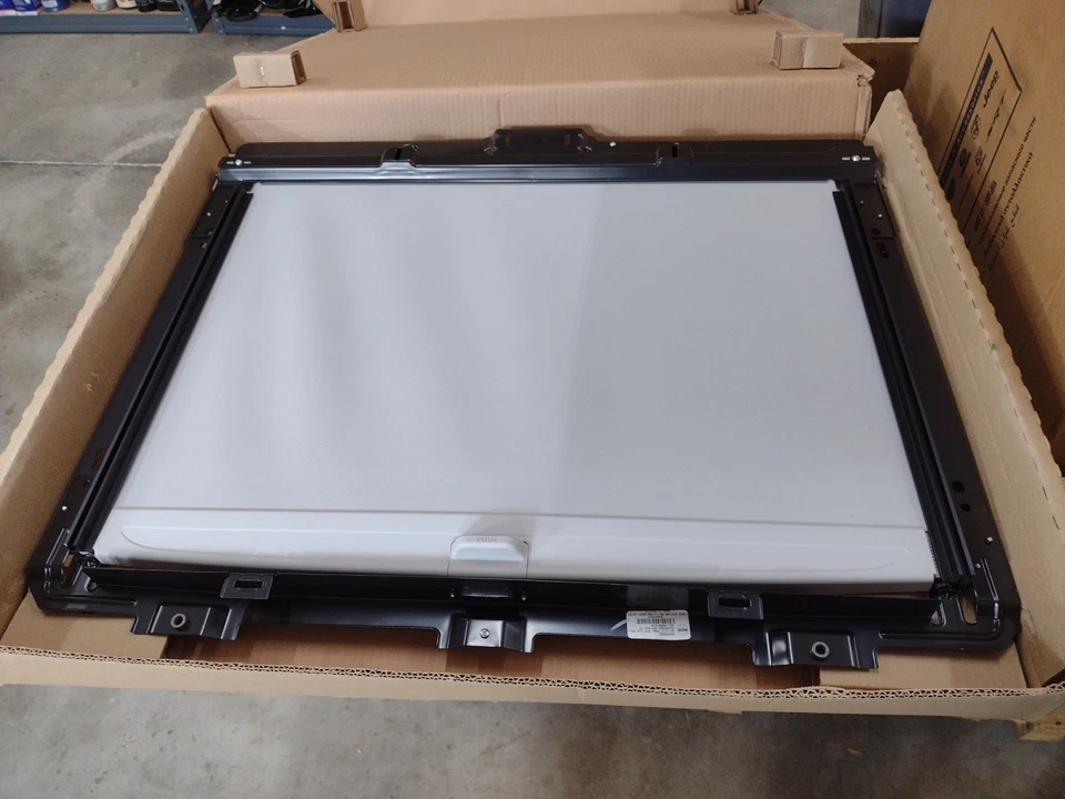 NUEVO OEM GM techo trasero techo corredizo parasol gris ceniza 84642563 Chevrolet Traverse 18-20 Foto 2 de 4