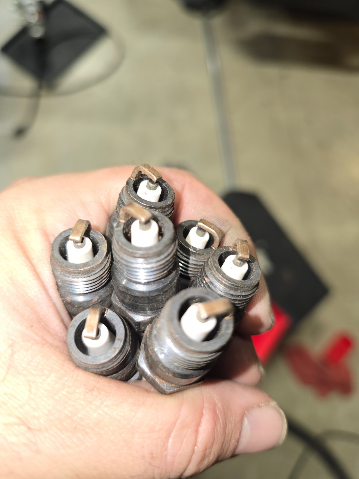 8 vintage AC Delco Spark Plugs R45TS 5613303