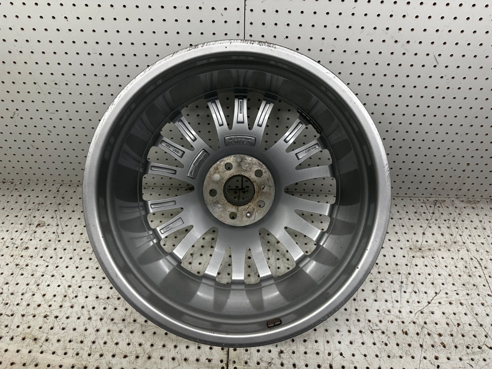 Maserati Quattroporte Aluminum Alloy Wheel Rim FRONT 19" 19x8.5J OEM 670010508