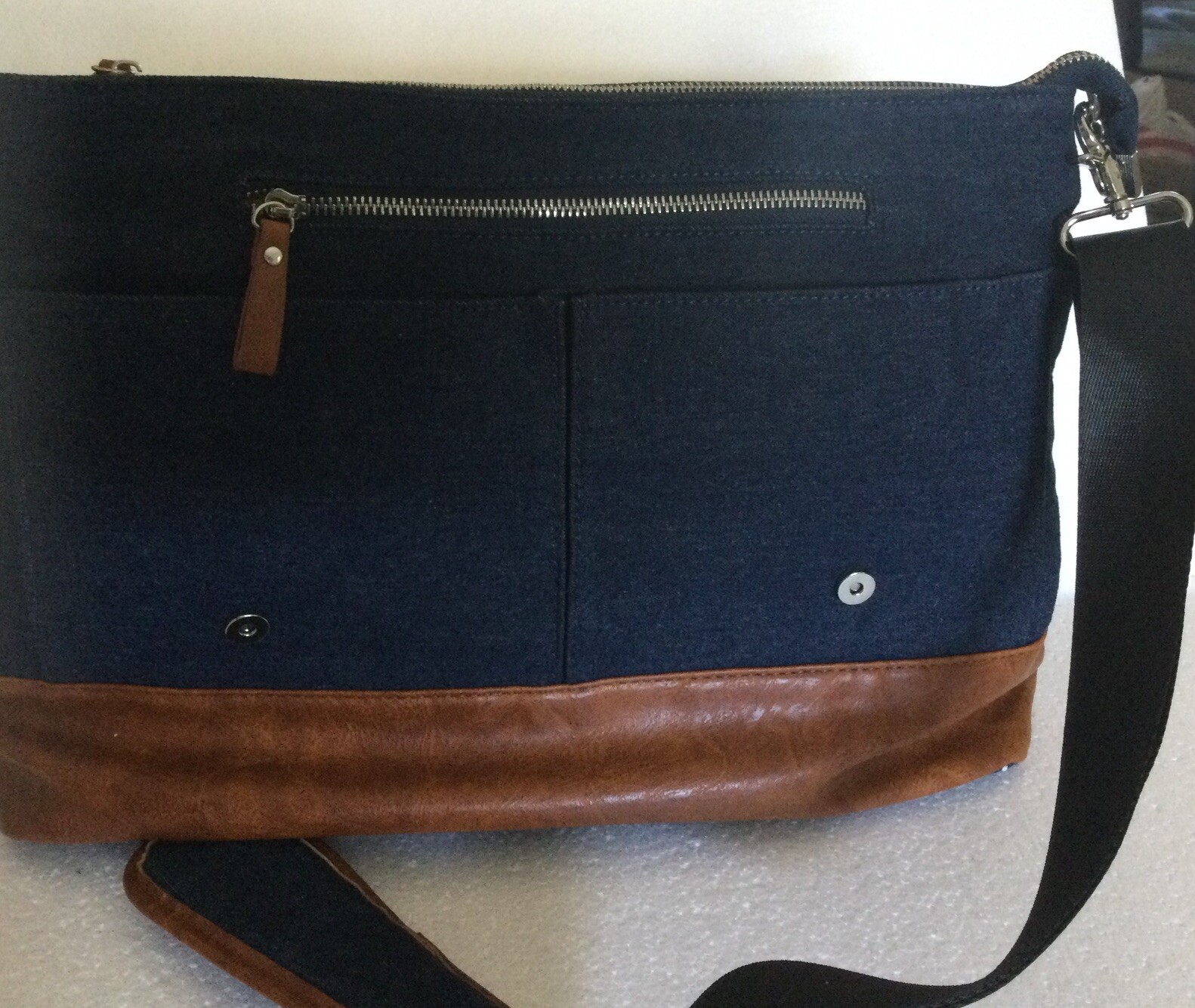 Plexus Durable Sturdy Multi-Compartment Laptop Ba… - image 5