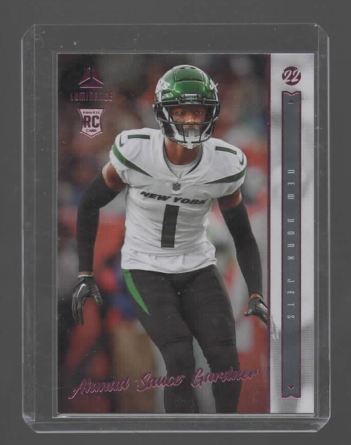 2022 Panini Chronicles #208 Ahmad "Sauce" Gardner Luminance Update Rookies
