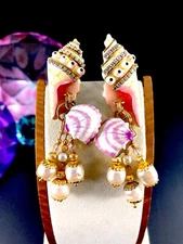 CRUISE WEAR LUNCH AT THE RITZ  'CLAM DIGGERS' DANGLE FAUX PEARL POST EARRINGS