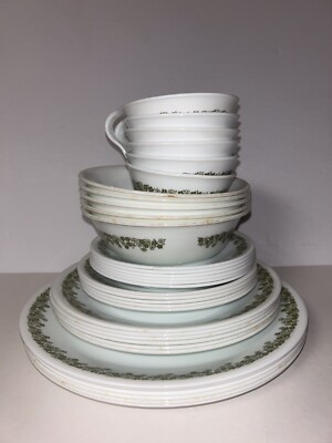 34 piece vintage Corelle Spring Blossom Crazy Daisy Dinnerware Set (Lot #2)