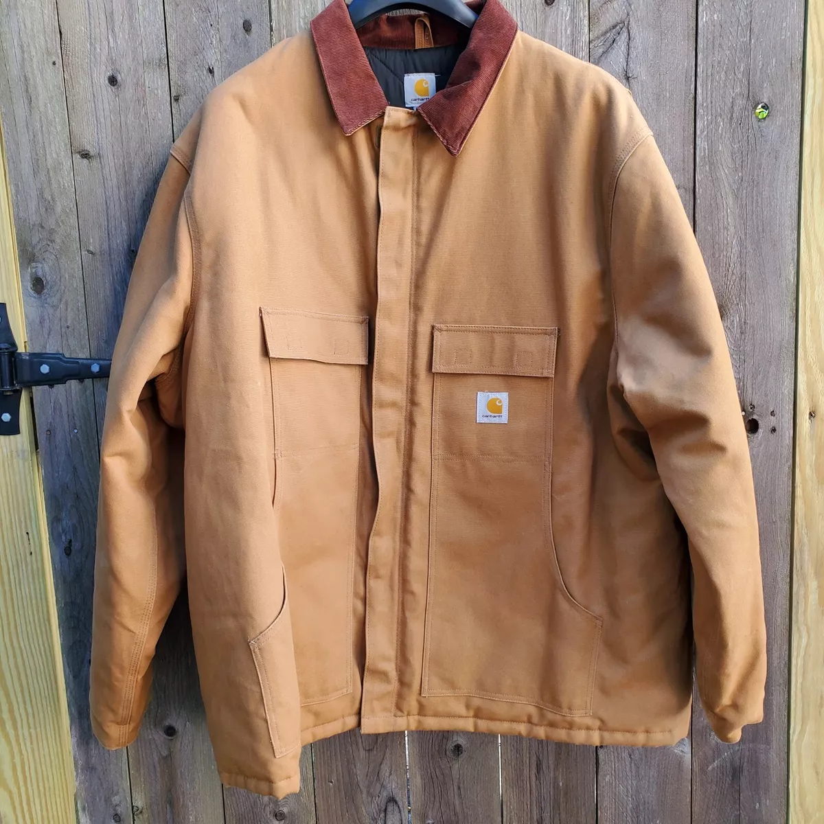 Carhartt material top