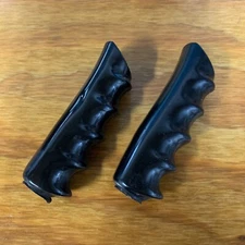 VINTAGE BICYCLE GRIPS AUSTRIA MADE BLACK FITS HUFFY, SEARS AND MANY BIKES NOS 