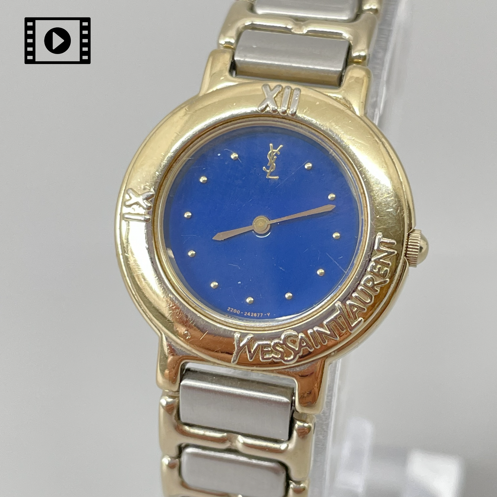 Orologio Donna NewBatt [N.MINT] Yves Saint Laurent 2200 229789 Vintage Quadrante Blu Qz