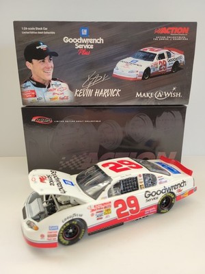 2001 Kevin Harvick #29 GM Goodwrench Chevy NASCAR 1/24 Diecast