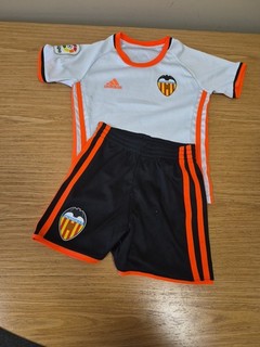 Valencia Football shirt and shorts 3 4 Years