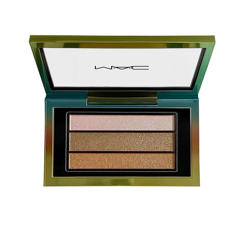 MAC Cosmetics Veluxe Pearlfusion Shadow - Eyeshadow Trio - Peach Pink and Gold - Image 3 of 4