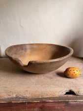 19Th C Antique Wooden Beehive Large Bowl Patina Hand Carved Pouring Spout Maple