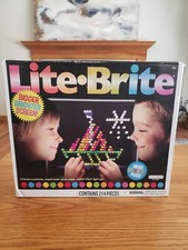 LITE-BRITE Magic Screen Set 200 Pegs 6 Templates New In Box FREE SHIPPING
