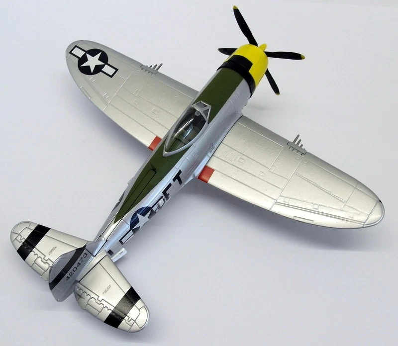 Armour 1/48 Scale - 98147 P-47D Thunderbolt WW2 Aces Eagleston 353F - Image 4 of 4
