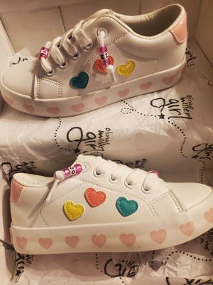 New Girl's OLIVIA MILLER Sz 13 White &  Pink,  Hearts With Beads On SStrings