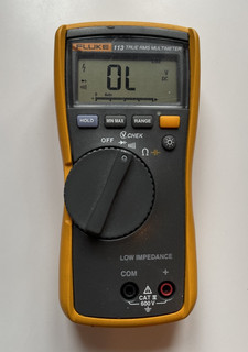 Fluke 113 Multimeter funktioniert aber Batteriefach defekt siehe Fotos