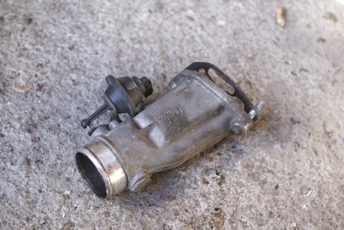 AUDI A4 A6 A8 VW PASSAT 3B 3BG 2.5TDI Drosselklappe Drosselklappe 4B0146950