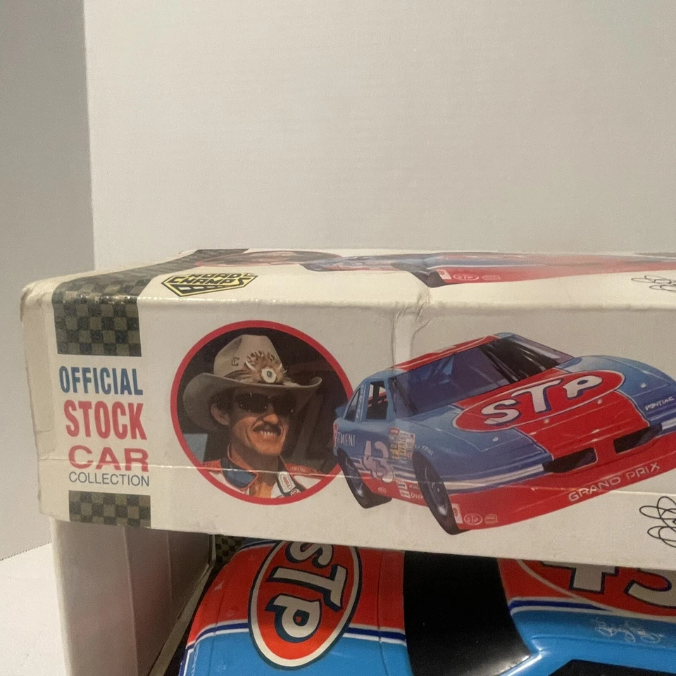 De colección 1992 Richard Petty Talking Electronic Grande 1:16 STP NASCAR #43 CAJA ORIGINAL Foto 3 de 4