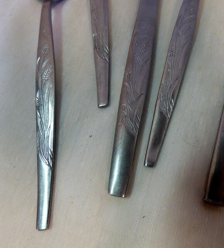 9 pcs Vintage Mid Century Modern Wheat Design Stainless Steel Flatware - Foto 3 di 5