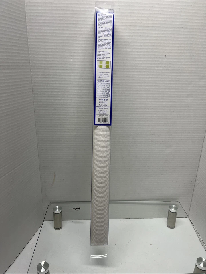 Paño Aida estándar dorado de 14 unidades, 20" x 24", blanco Foto 3 de 4