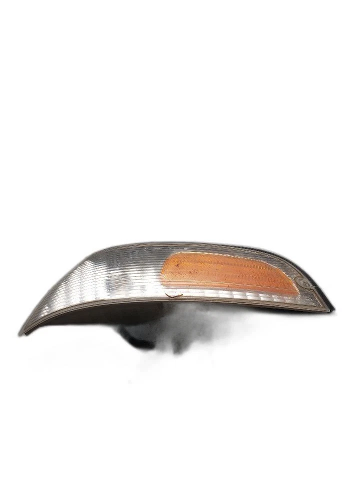 Luz de giro de lámpara de estacionamiento/esquina del conductor se adapta a 98-11 CROWN VICTORIA 1331345 Foto 2 de 4