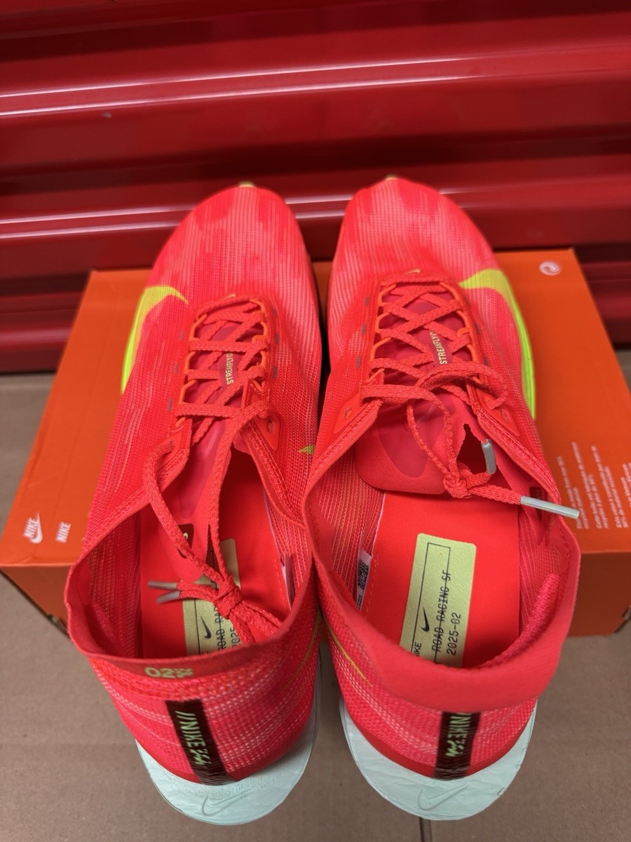 Men's 13 -Nike ZoomX StreakFly 2 Running Flyknit Bright Crimson
