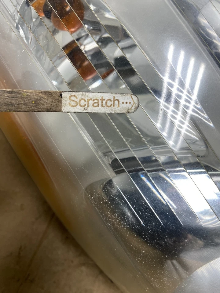 Faro halógeno pasajero derecho Toyota Yaris 2006-2008 hatchback OEM U9923 DW Foto 4 de 4