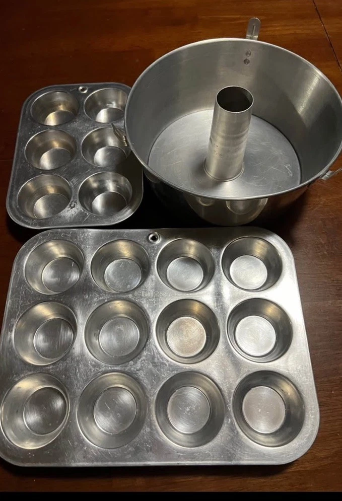 Vintage Chilton Ware 2 Muffin Pans, Angel Food Cake Aluminum, Retro 1940s ~ USA