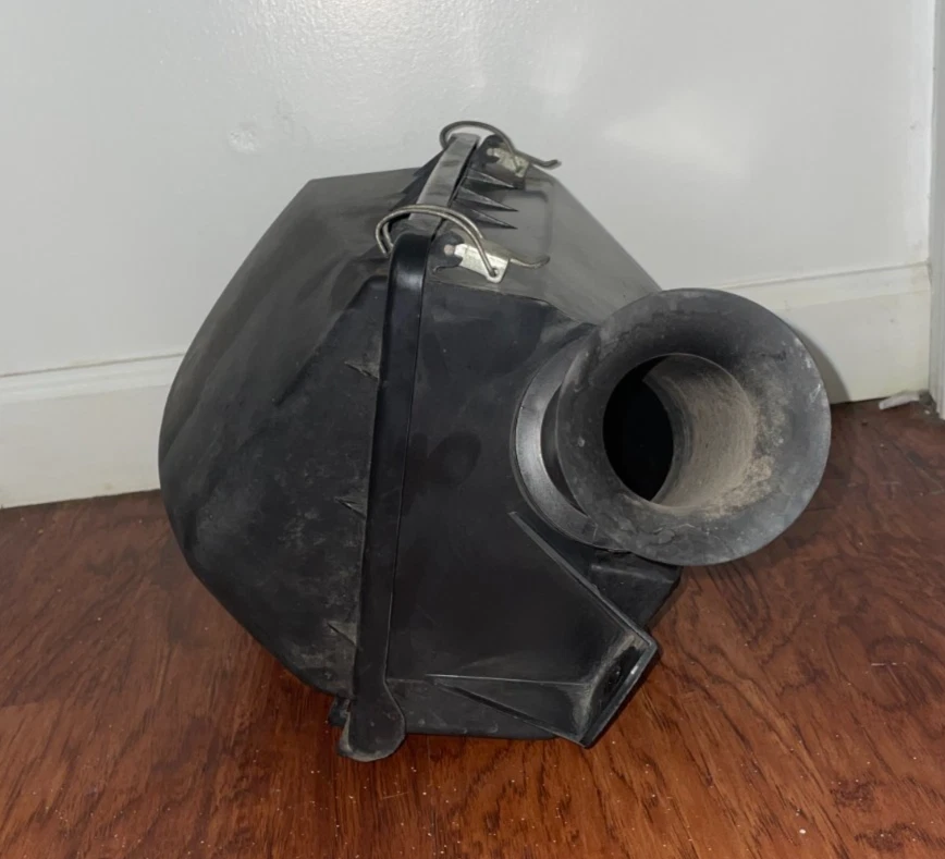 Mercury Grand Marquis 1995-1997 OEM caja de filtro de aire y conjunto de sensor MAF Foto 4 de 4