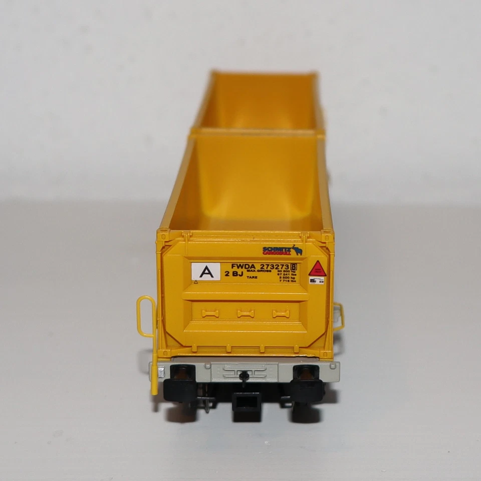 Rocky Rail 40107 SGMMNS Carrier with 2 Excavation Containers "Stuttgart 21" H0 1:87 - Image 4 of 4