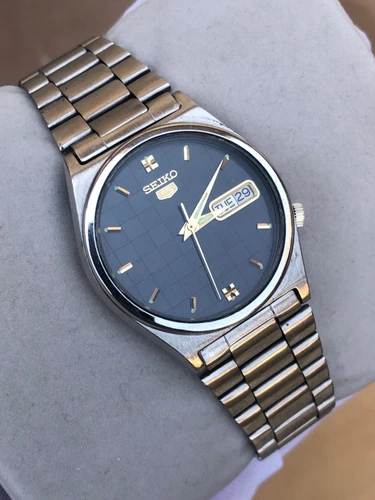 Seiko 5 7019-8180 Day-Date Automatic 21 Jewels Vintage Men's Watch
