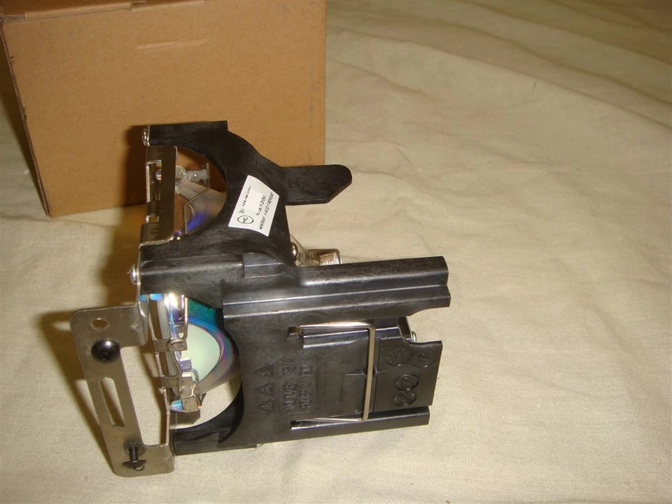 ELECTRIFIED LAMPS HITACHI DT-00202 DT00202 E-SERIES REPLACEMENT LAMP - Image 3 of 4