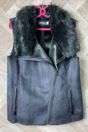 Ladies Mint Velvet Dark Grey Faux Fur Lined Zip Up Gilet Size 16 - Picture 1 of 23