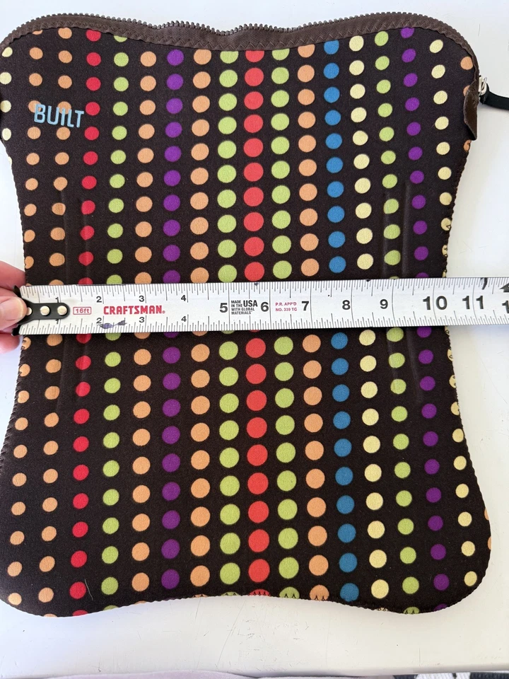 Funda para ordenador CONSTRUIDA NY neopreno con cremallera 14" x 10’ puntos arco iris Foto 3 de 4