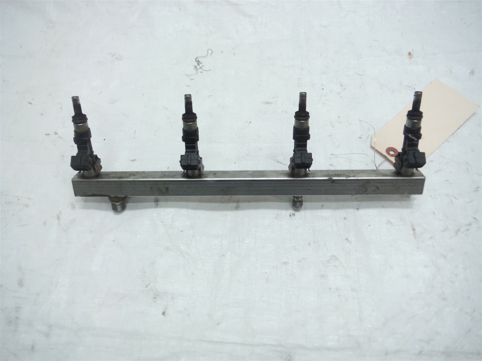 MASERATI QUATTROPORTE GENUINE BOSCH FUEL INJECTORS FUEL RAIL OEM 0 280 158 124