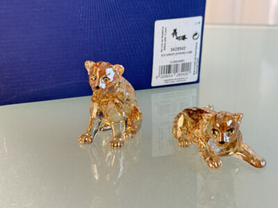  Swarovski Figur 5428542 Amur Leoparden Babys 4,8 cm. Ovp & Zertifikat - Top Zus