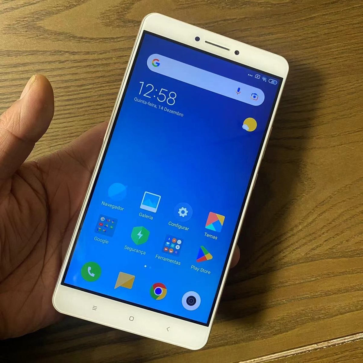 【美品】Xiaomi MiMax 3GB 32GB ゴールド Mi Xiaomi Max (Gold, 32GB) : Amazon.in