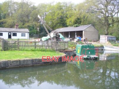 PHOTO  SPRING AT ASH YARD CRANE SHEDS AND SMALL WORK BOAT ON THE BASINGSTOKE CAN